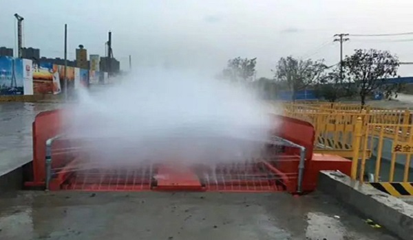 車輛洗輪機廠家談施工現場的除塵措施(圖1)